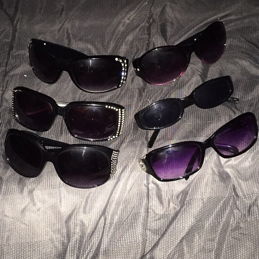 Bundle and Save💰 Lot of Sunglasses